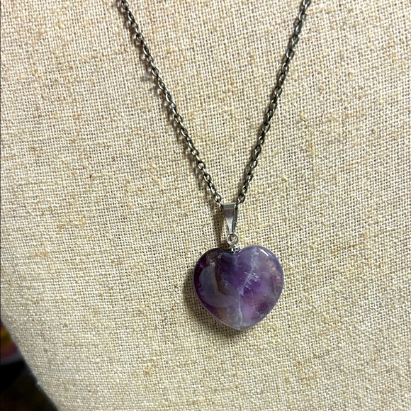 Jewelry - Heart-Shaped Purple Pendant Necklace 18 inch chain